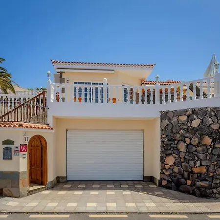 With Views And Heated Pool * Puerto de Santiago (Tenerife)