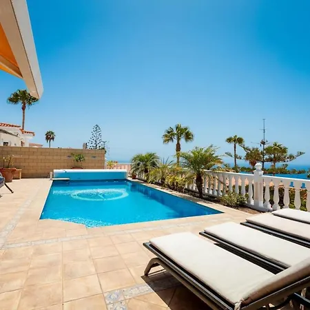 With Views And Heated Pool Σπίτι διακοπών Puerto de Santiago (Tenerife)