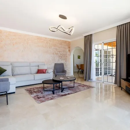With Views And Heated Pool * Puerto de Santiago (Tenerife)