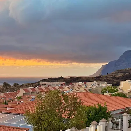 Σπίτι διακοπών With Views And Heated Pool *