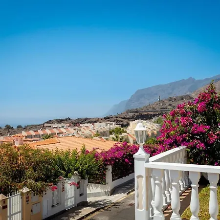 Semesterbostad With Views And Heated Pool Puerto de Santiago (Tenerife)