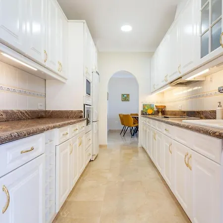 With Views And Heated Pool Puerto de Santiago (Tenerife)